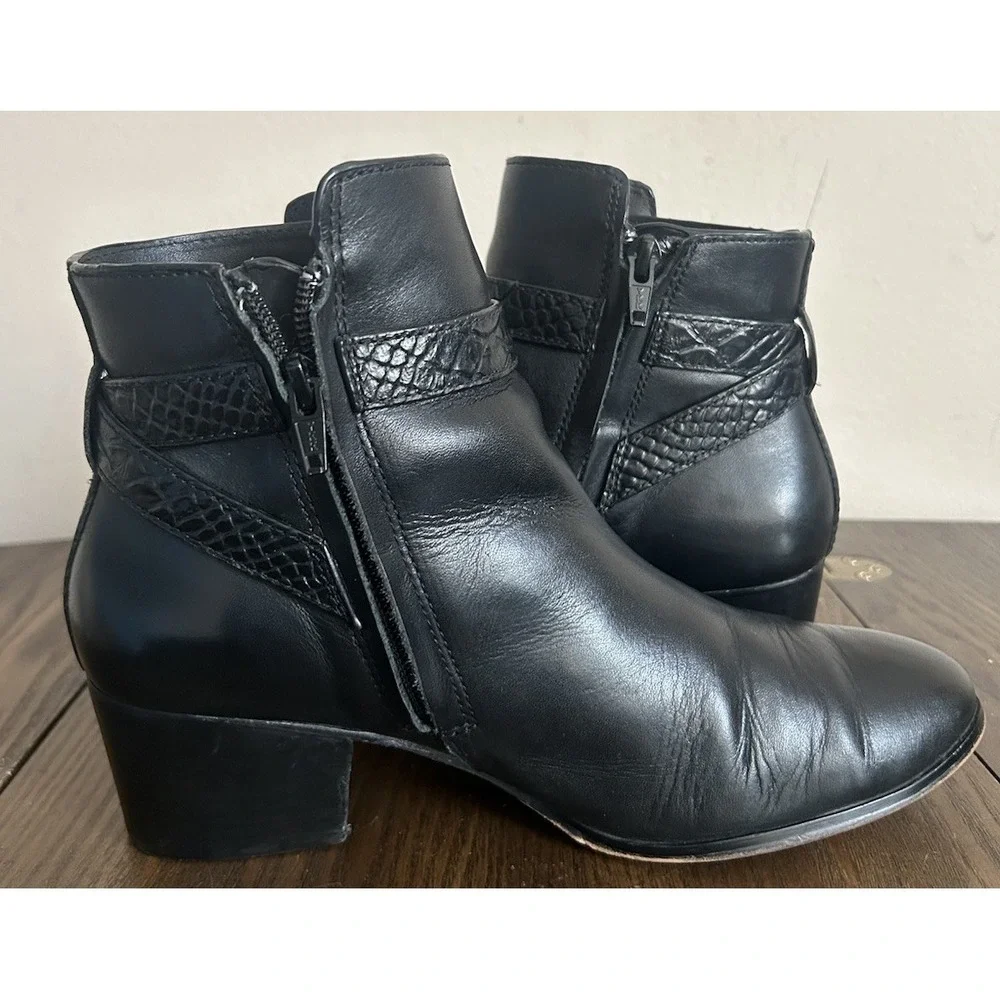 Coach Paulina Womens 7.5B Black Leather Classic Boots Booties Ankle‎ Buckle
